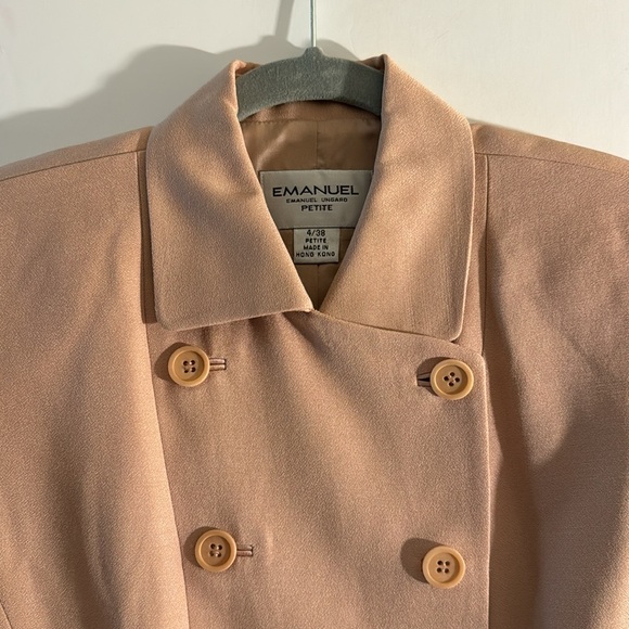 Emanuel Ungaro Petite Tan Blazer Size 4 - Picture 2 of 4